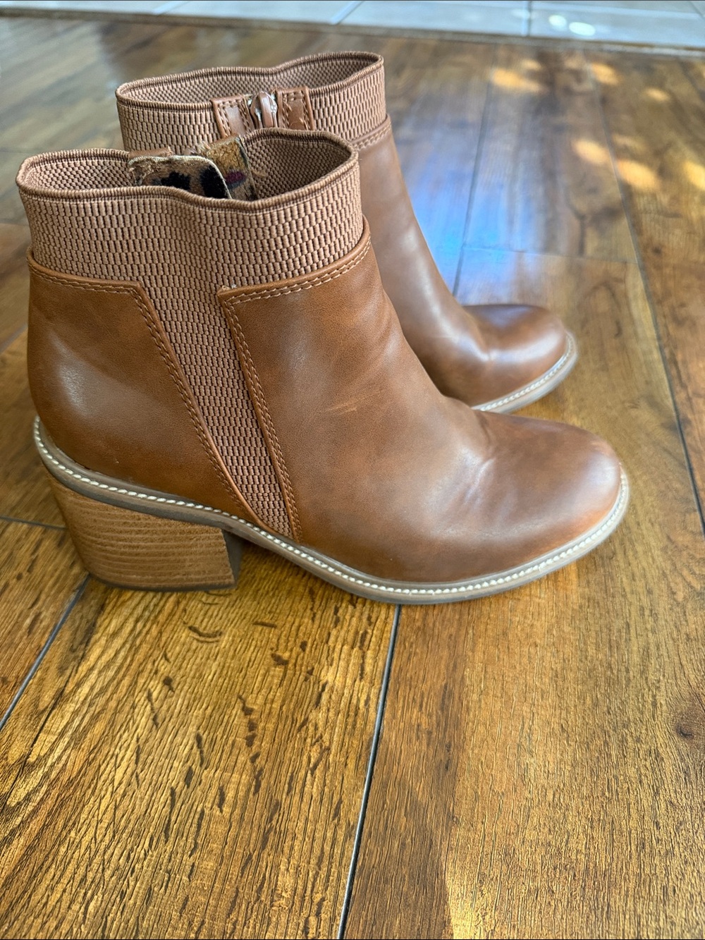 Kork-Ease Tan Leather Ankle Booties with Stacked Heel